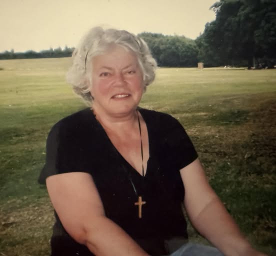 Beloved Mother and Community Member Lynessa Austen Passes Away
