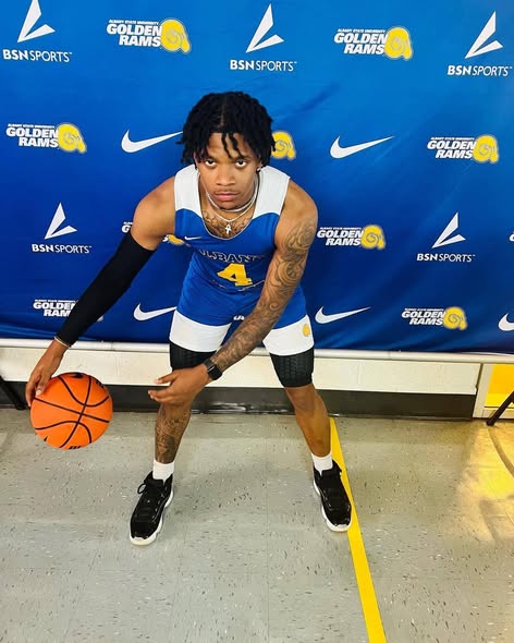 Kenwood Community Mourns the Heartbreaking Loss of Malik and Malia Parker in Tragic Car Accident