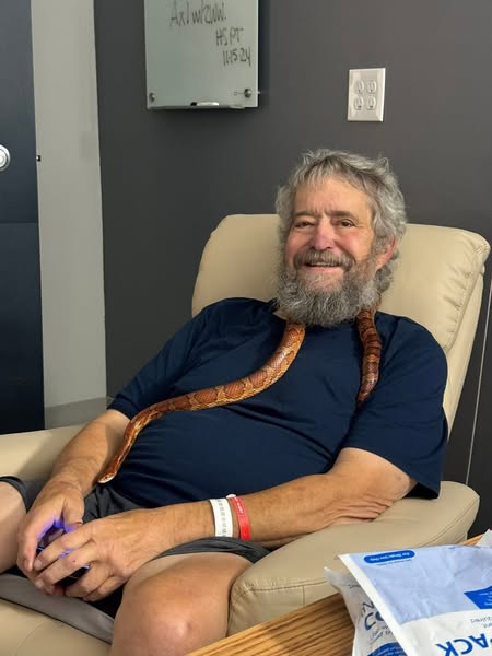 Menasha Mourns the Passing of Steve Keller, Renowned “Snake Whisperer”