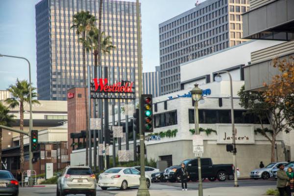 Los Angeles, CA – Authorities temporarily locked down Westfield Century City Mall and nearby office buildings on Wednesday afternoon after receiving reports of a possible armed man and woman in the area. The alert prompted a significant police response, including helicopter surveillance and on-foot searches throughout the vicinity