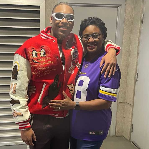 Elaine Jefferson, Mother of Vikings Star Justin Jefferson, Dies at 65